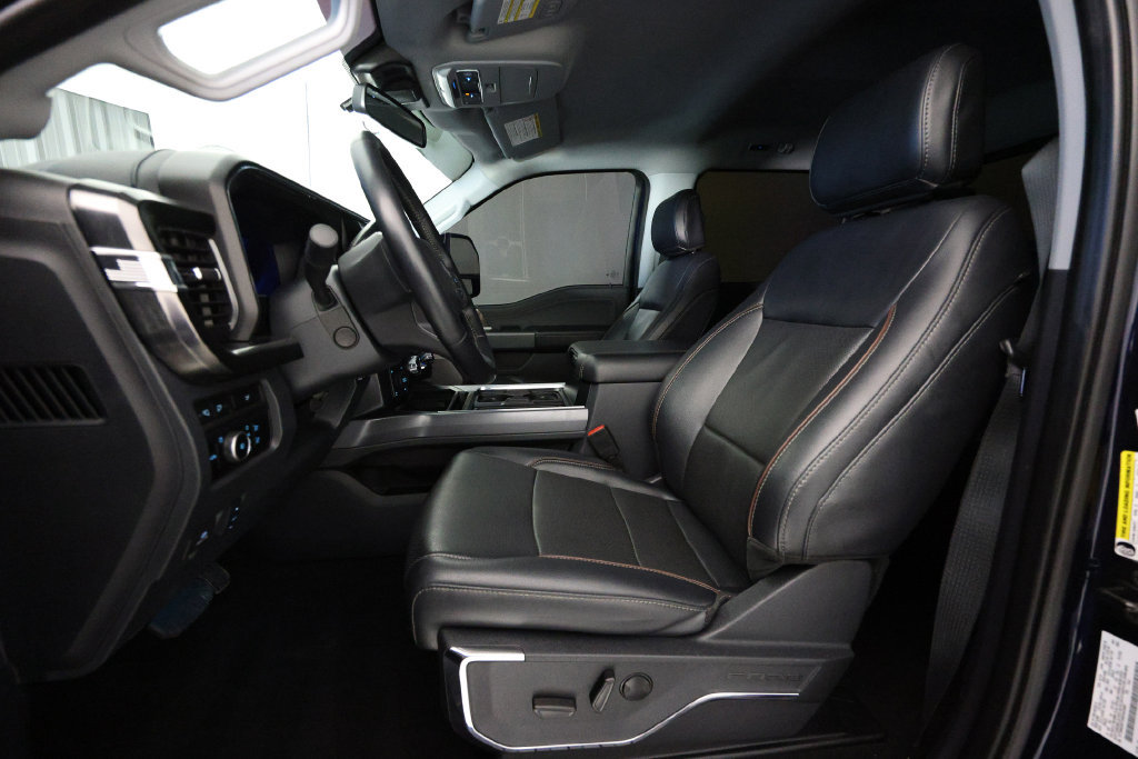 Used 2024 Ford F250 Lariat w/ Black Appearance Package AWD/4WD image 15
