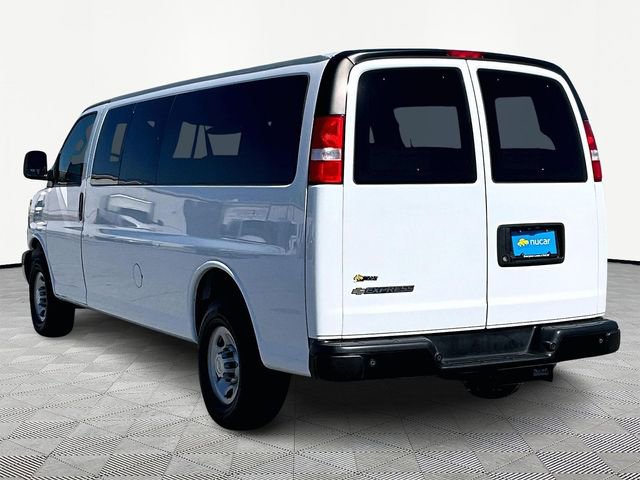 Used 2024 Chevrolet Express 3500 LS RWD image 4
