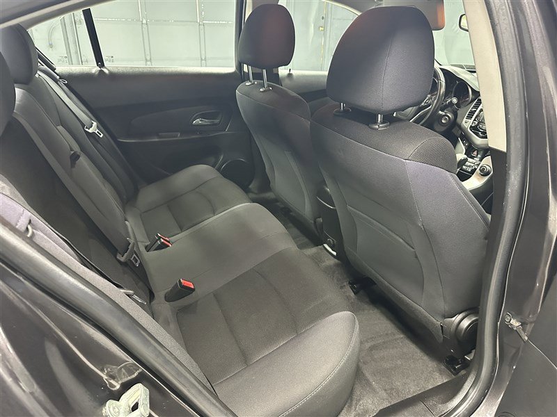 Used 2014 Chevrolet Cruze LT FWD image 12