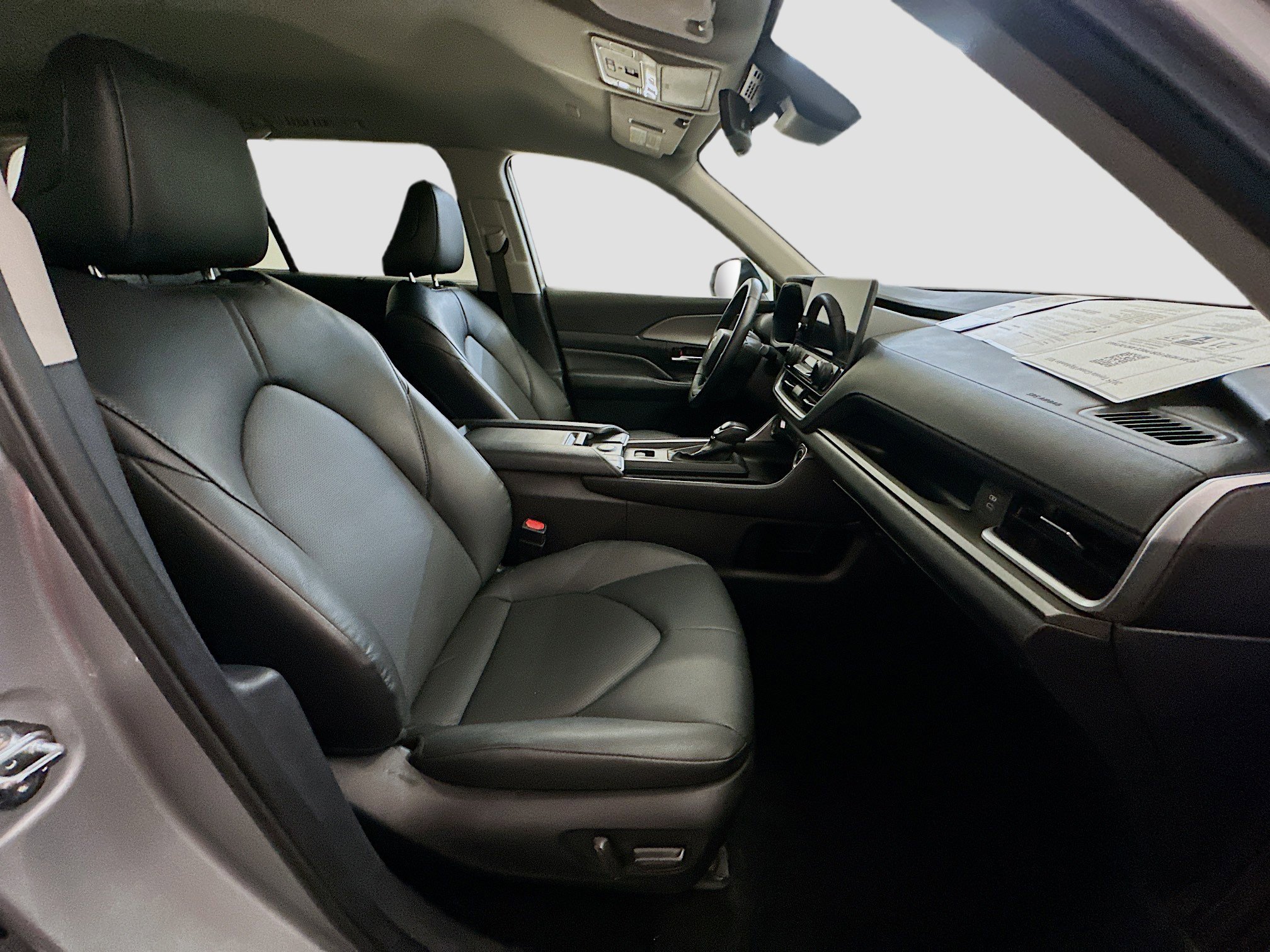 Used 2025 Toyota Grand Highlander AWD image 34