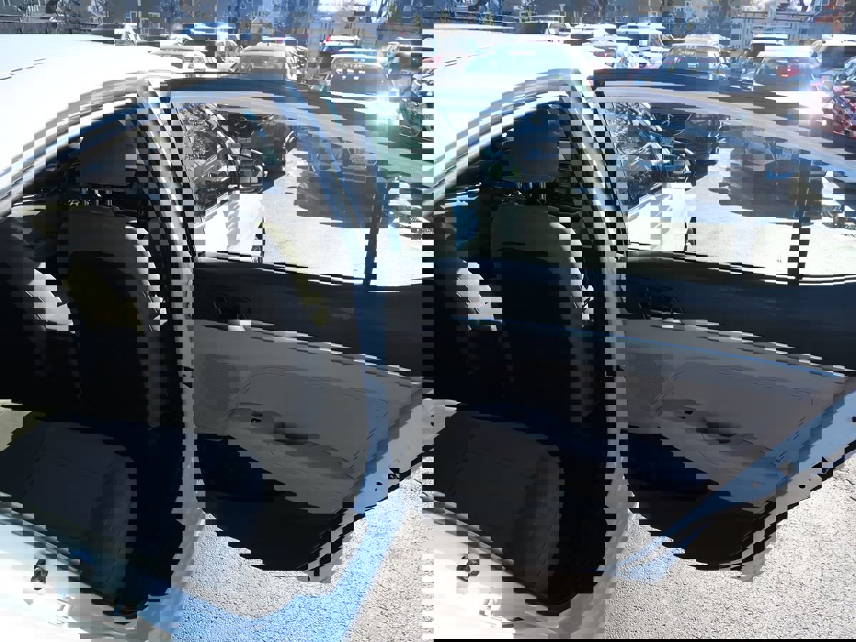 Used 2020 Hyundai Elantra SE w/ Convenience Package (C2) image 30