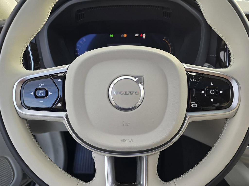 New 2026 Volvo XC60 B5 Ultra w/ Protection Package Premier AWD/4WD image 14