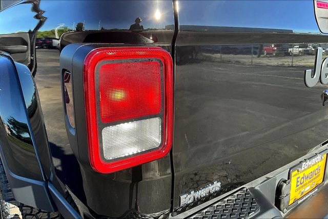 Used 2022 Jeep Gladiator Sport AWD/4WD image 24