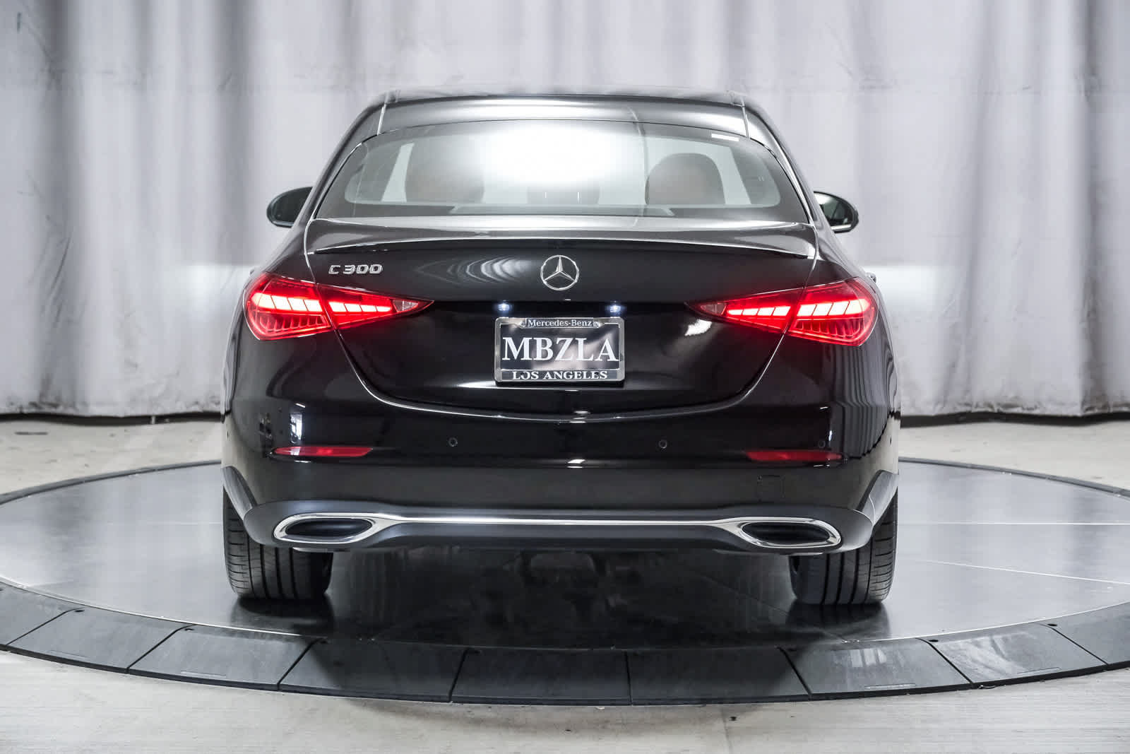 Used 2026 Mercedes-Benz C 300 Sedan image 3