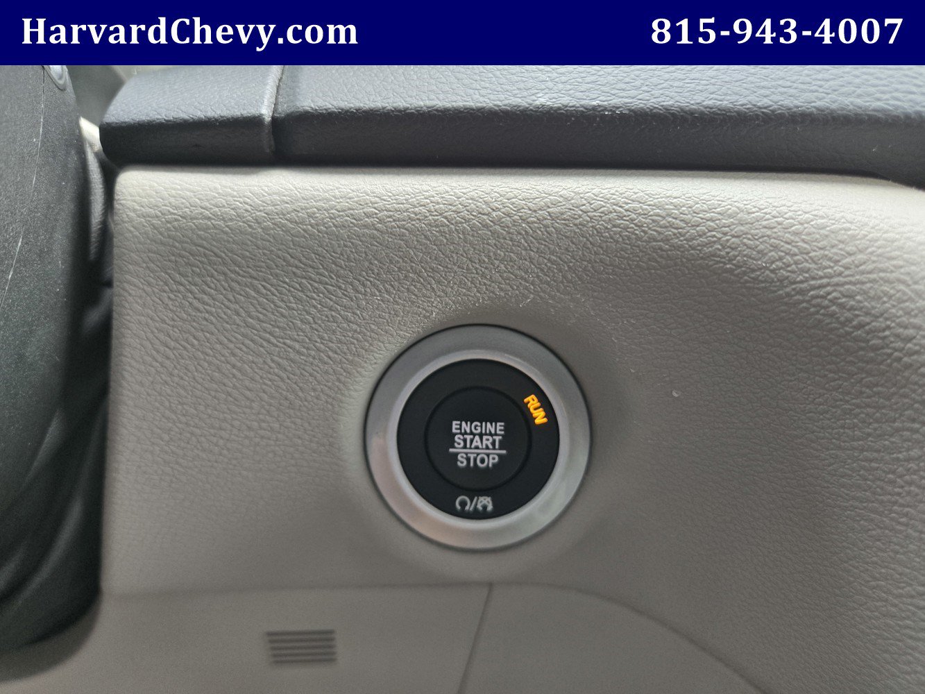 Used 2023 Chrysler Pacifica Touring-L FWD image 21