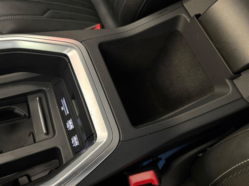Used 2019 Audi e-tron Prestige w/ Prestige Package AWD/4WD image 32