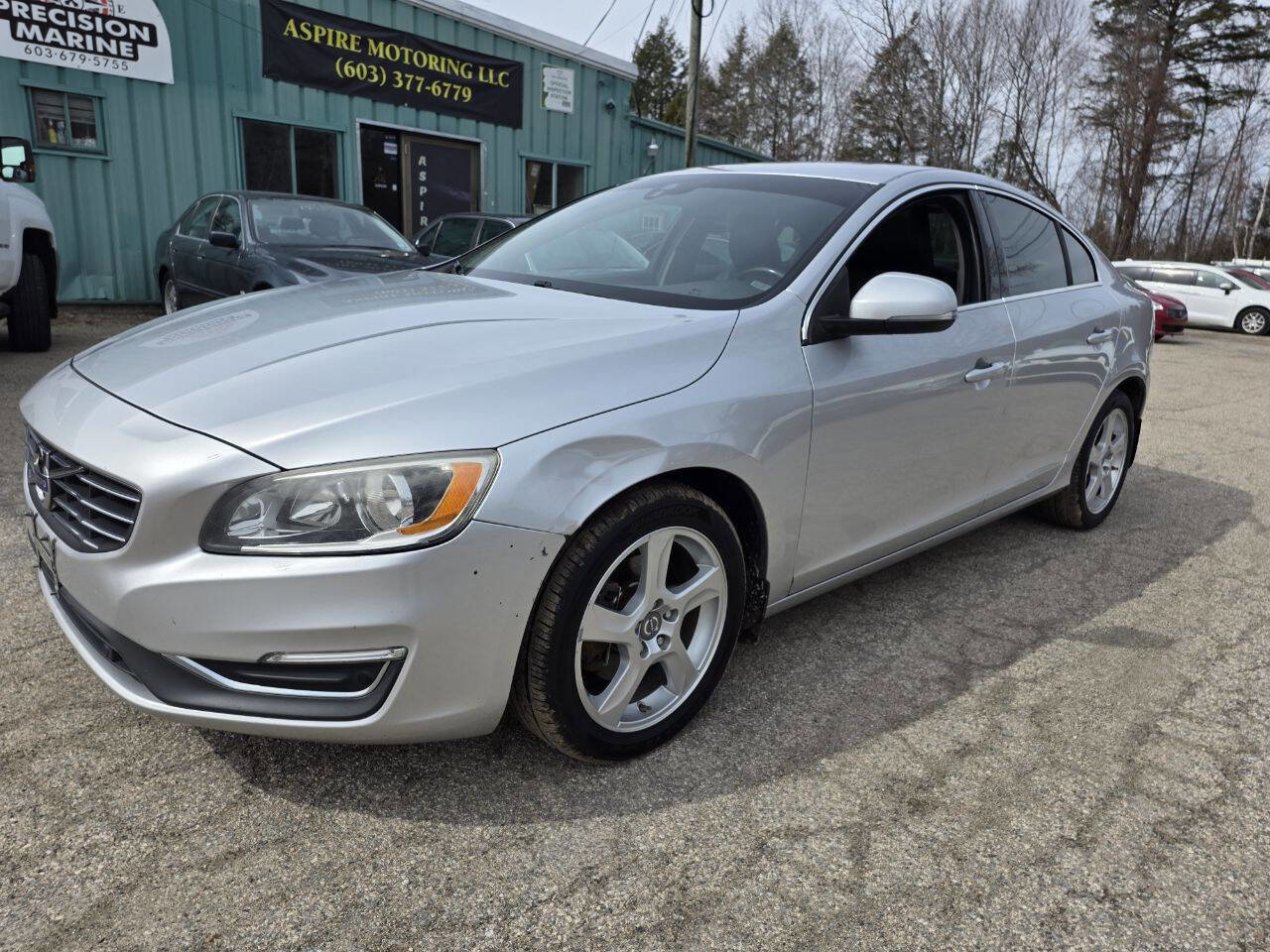 Used 2015 Volvo S60 T5 Premier w/ Convenience Package FWD image 3