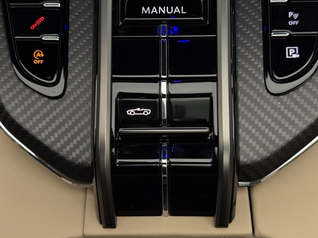 New 2026 Aston Martin V8 Vantage Roadster image 43