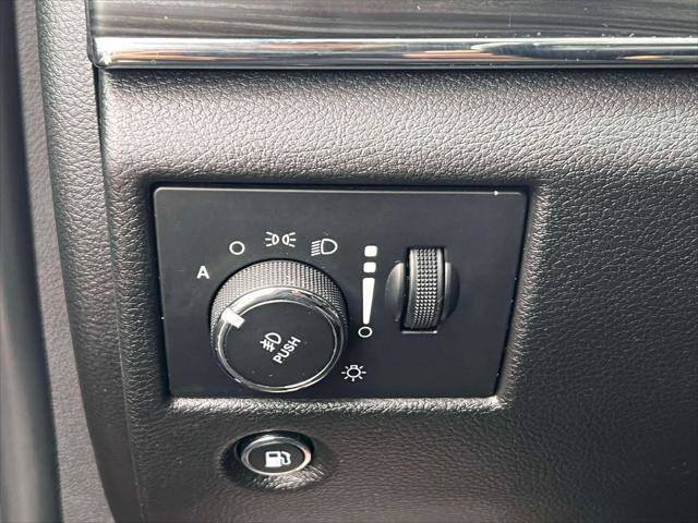 Used 2020 Jeep Grand Cherokee Limited image 18