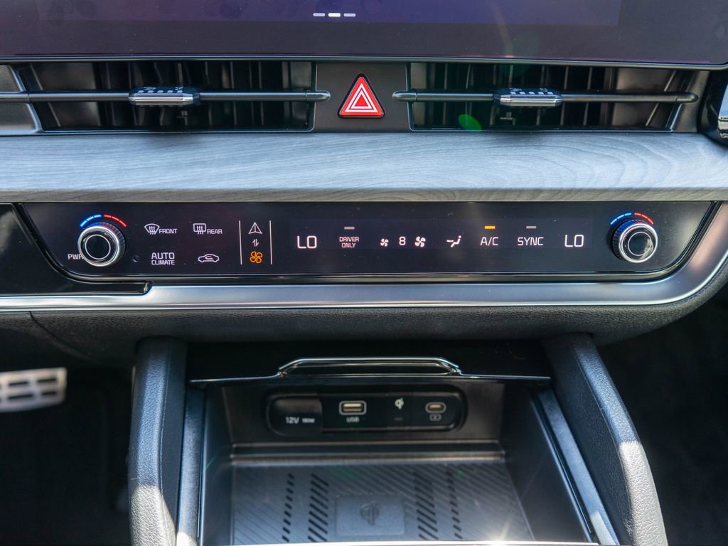 Certified 2025 Kia Sportage X-Line Prestige AWD/4WD image 25