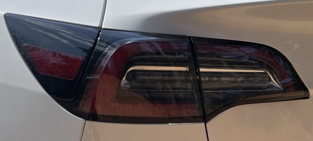 Used 2022 Tesla Model 3 Standard Range image 8