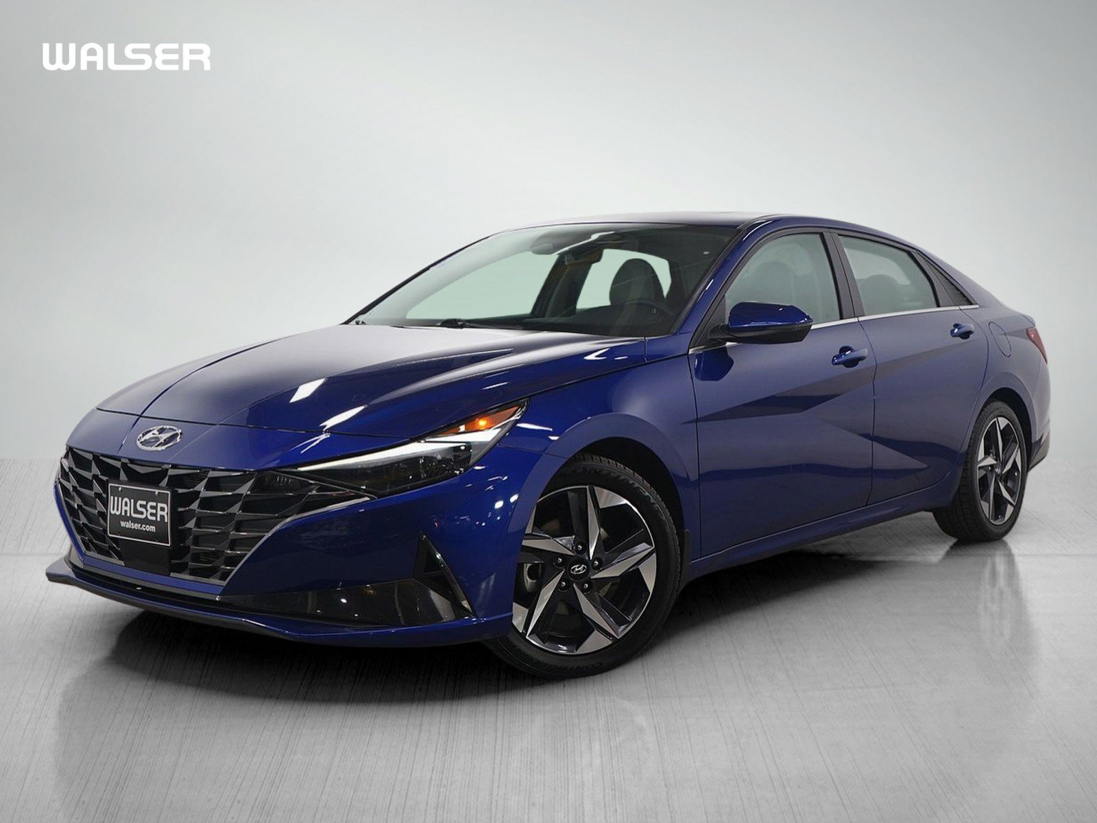 Used 2023 Hyundai Elantra Limited image 1