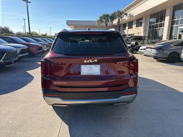 Used 2025 Kia Sorento S w/ Panoramic Sunroof Package image 5