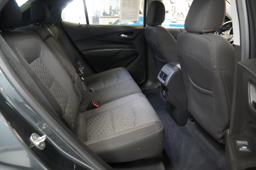 Used 2021 Chevrolet Equinox LT FWD image 32