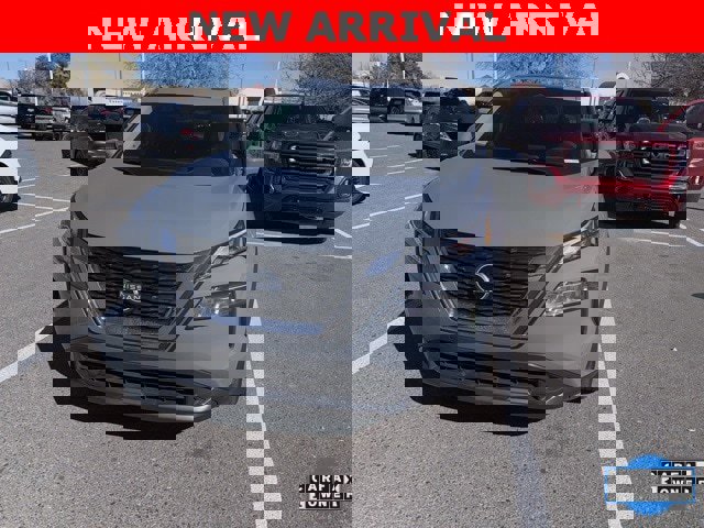 Used 2023 Nissan Rogue SL w/ SL Premium Package image 5