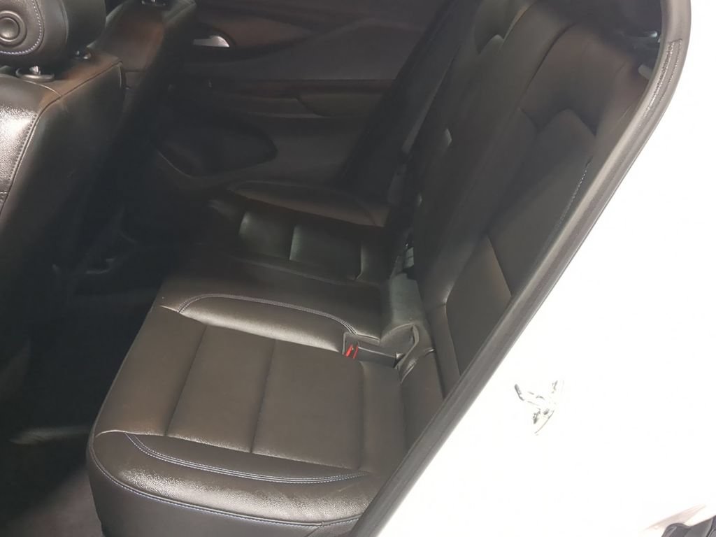 Used 2025 Buick Envista Sport Touring w/ Convenience I Package FWD image 23