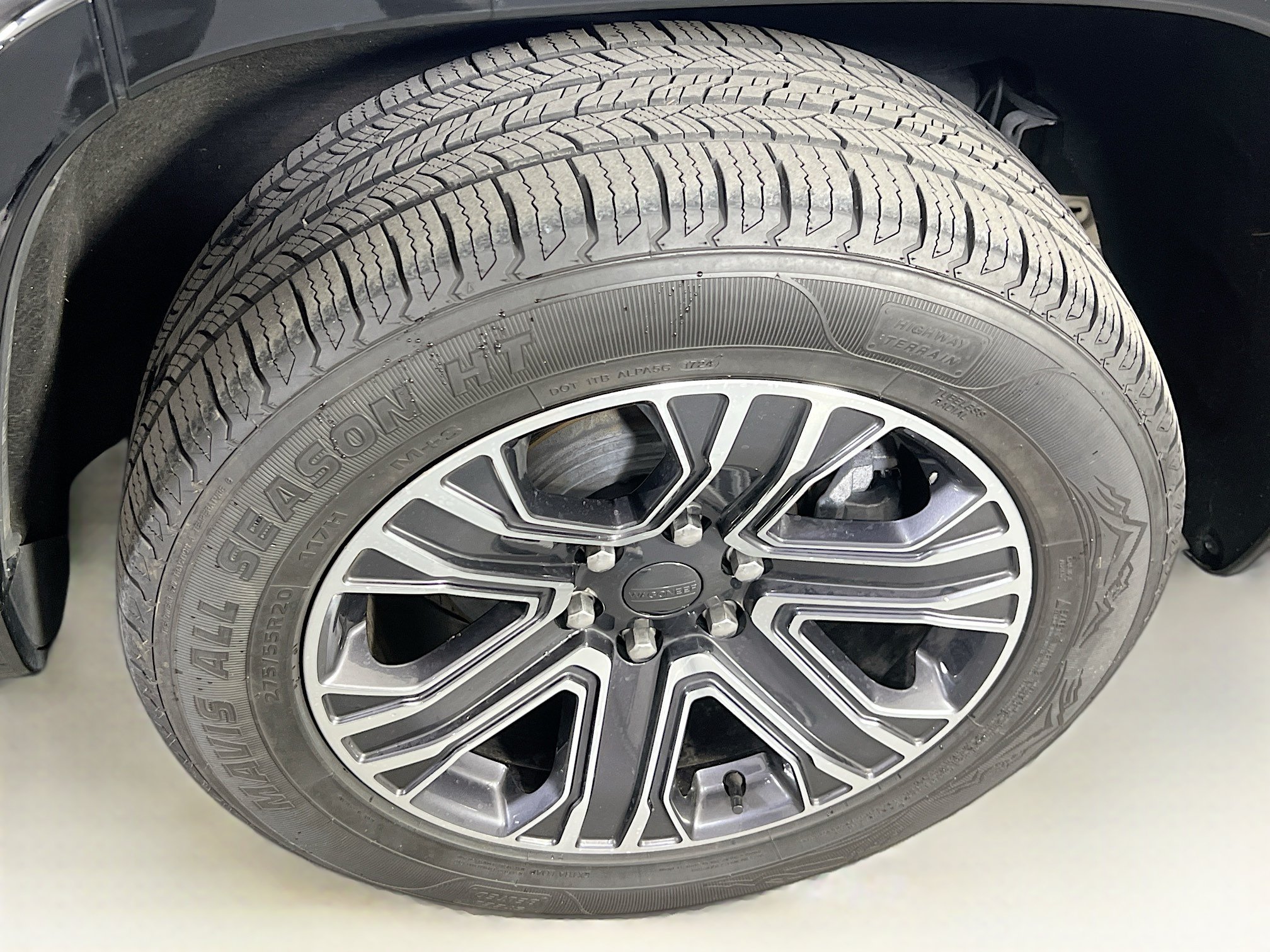 Used 2022 Jeep Wagoneer Series III AWD/4WD image 33