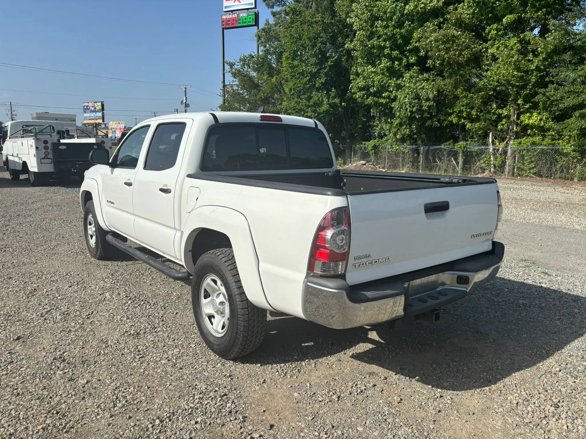 Used 2015 Toyota Tacoma PreRunner w/ SR5 Package RWD image 6