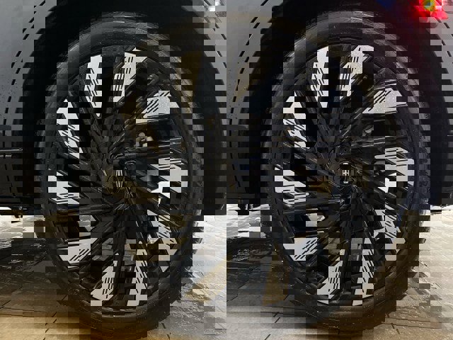 Used 2024 Lincoln Nautilus Black Label w/ Jet Appearance Package (87T) image 23