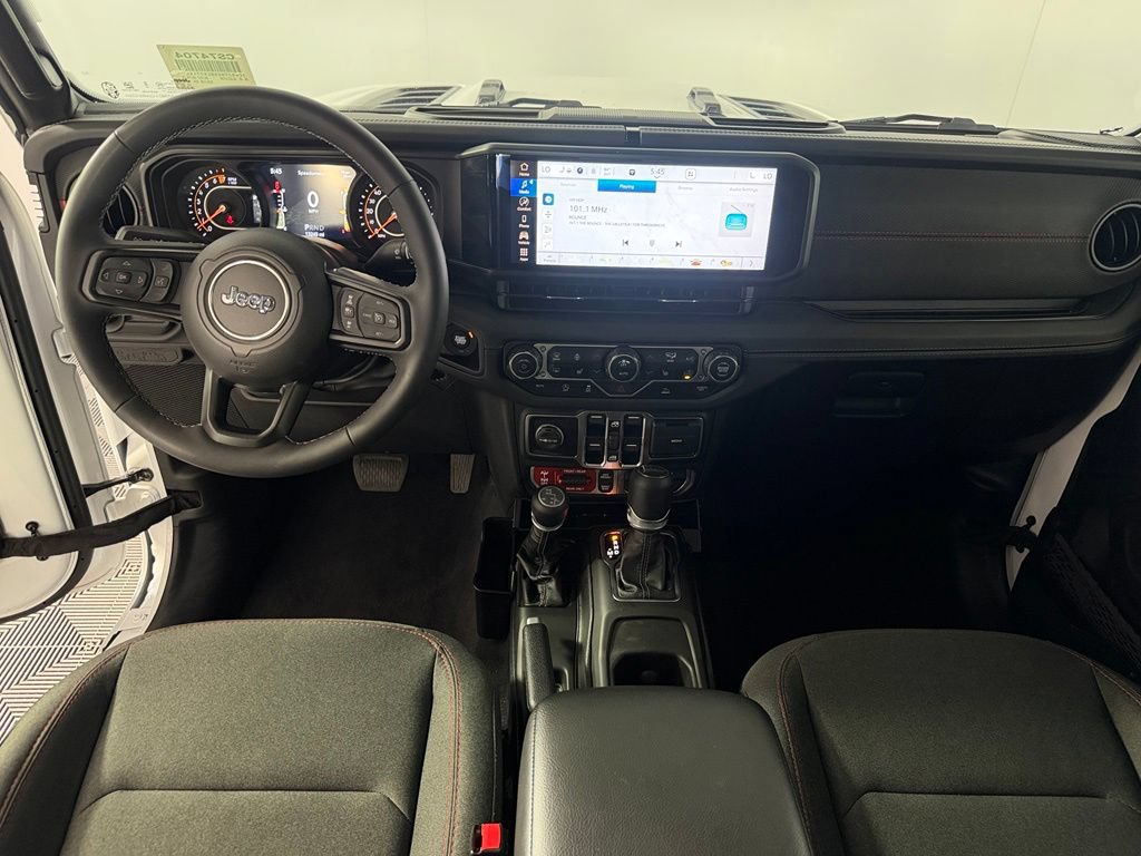 Certified 2025 Jeep Gladiator Rubicon w/ Convenience Group AWD/4WD image 12