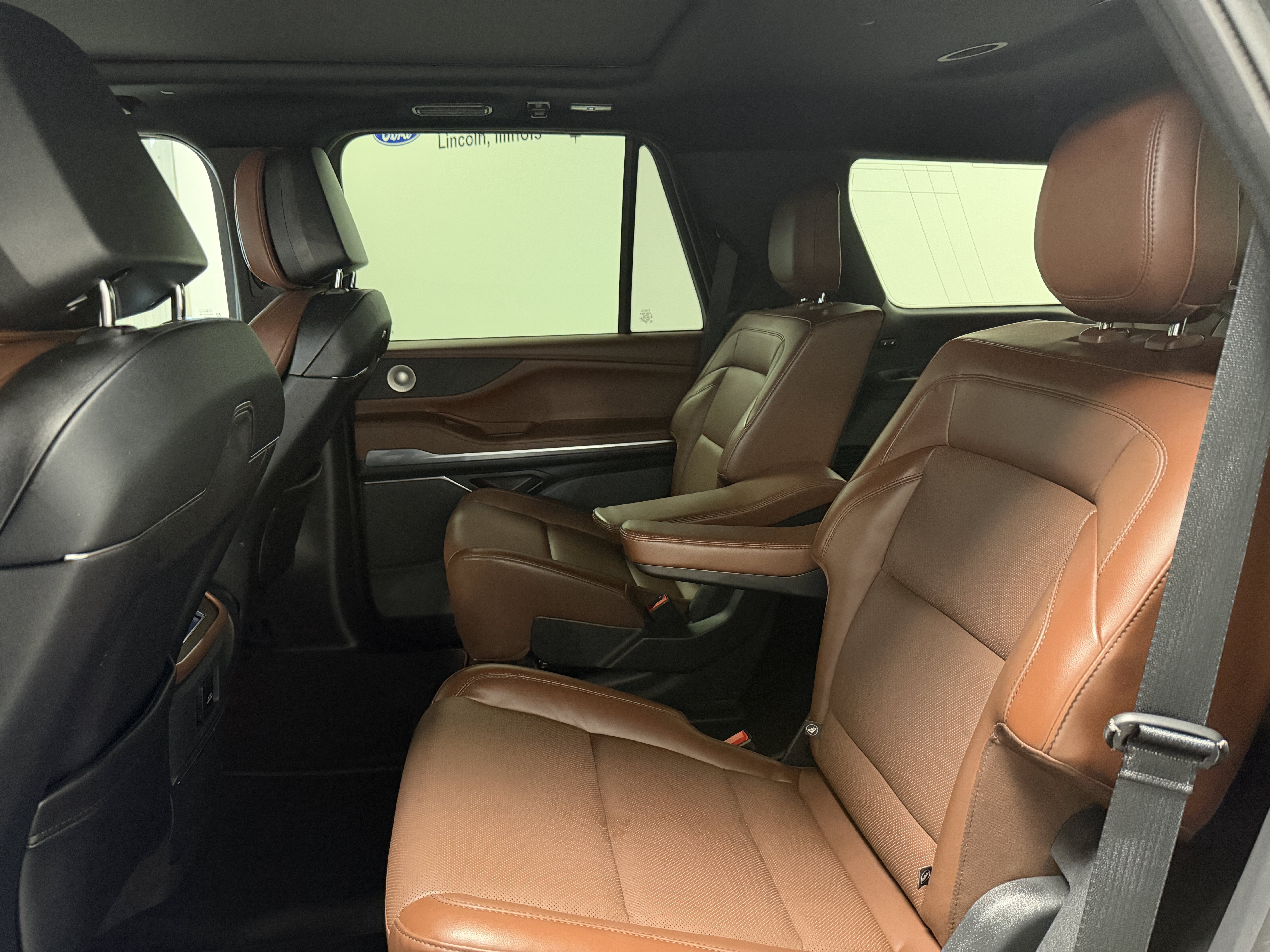 Used 2025 Lincoln Navigator Reserve AWD/4WD image 24