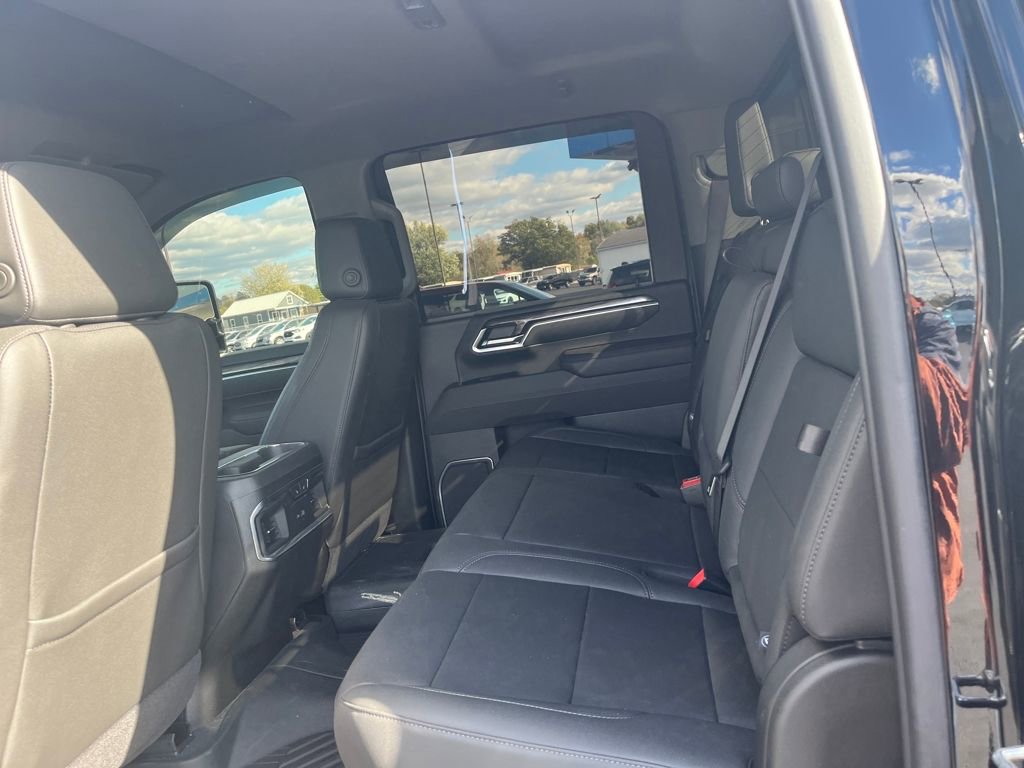 Used 2025 Chevrolet Silverado 3500 LTZ w/ LTZ Plus Package image 23