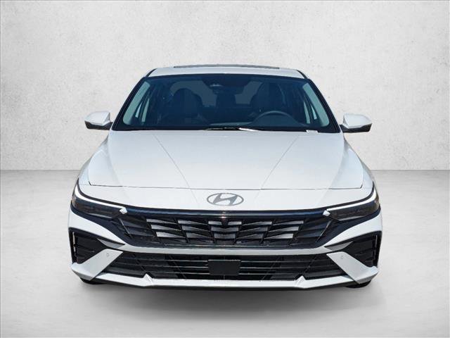 Used 2024 Hyundai Elantra Limited image 6