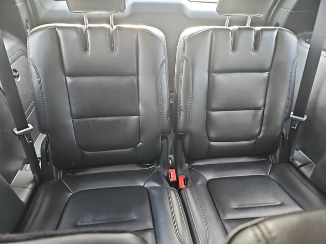 Used 2018 Ford Explorer XLT w/ Equipment Group 202A image 12