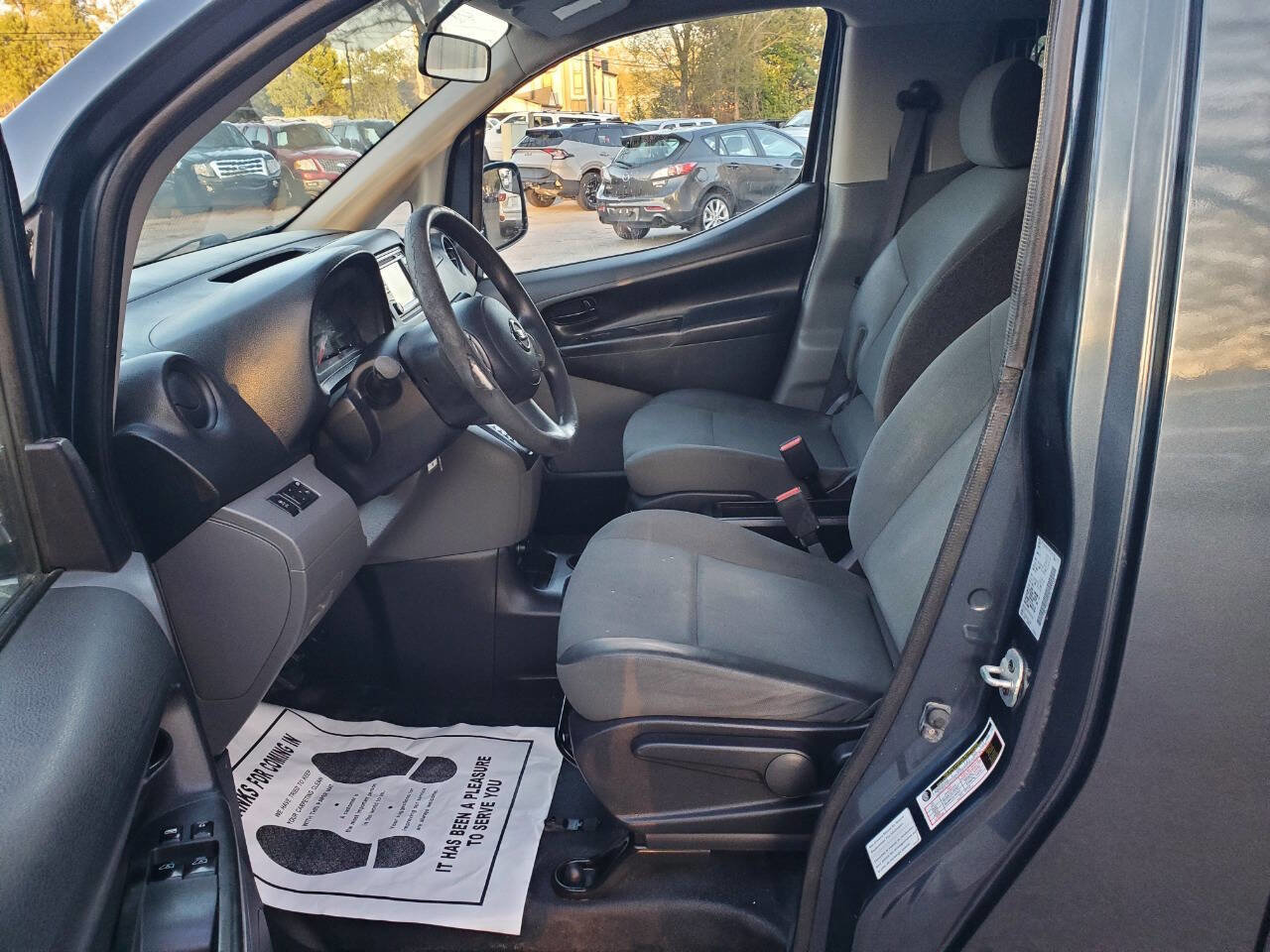 Used 2017 Nissan NV200 SV w/ Technology Package FWD image 10