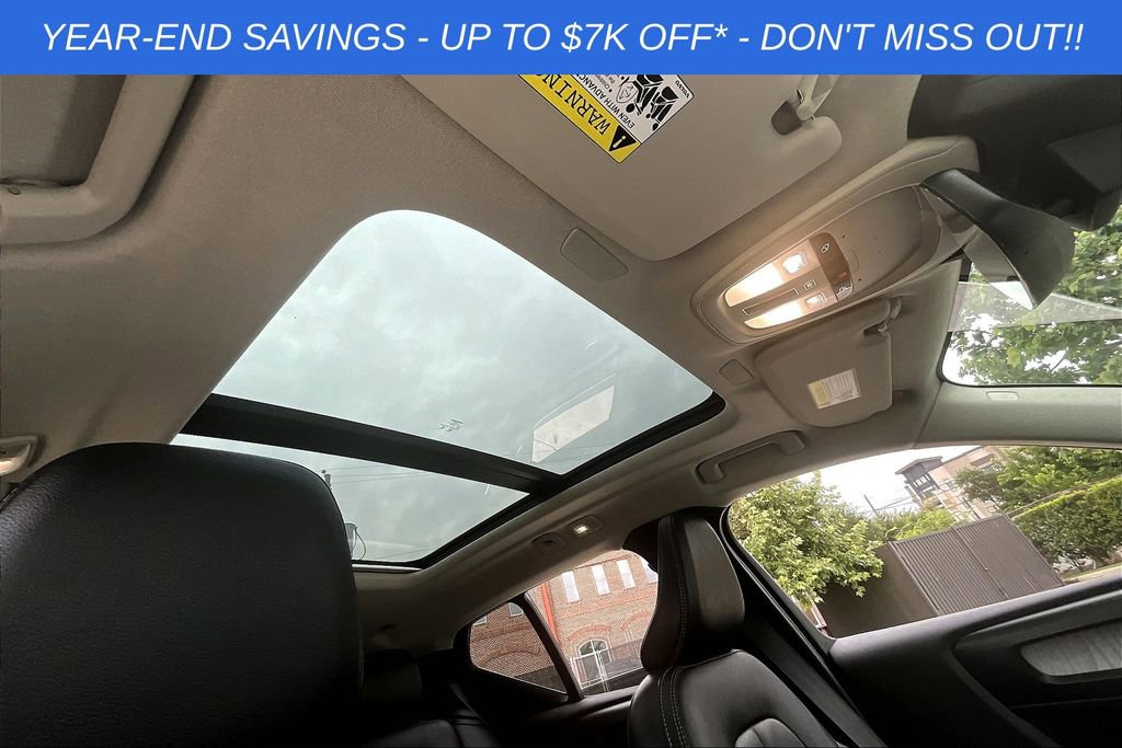 Used 2025 Volvo XC40 B5 Core w/ Protection Package Premier image 26