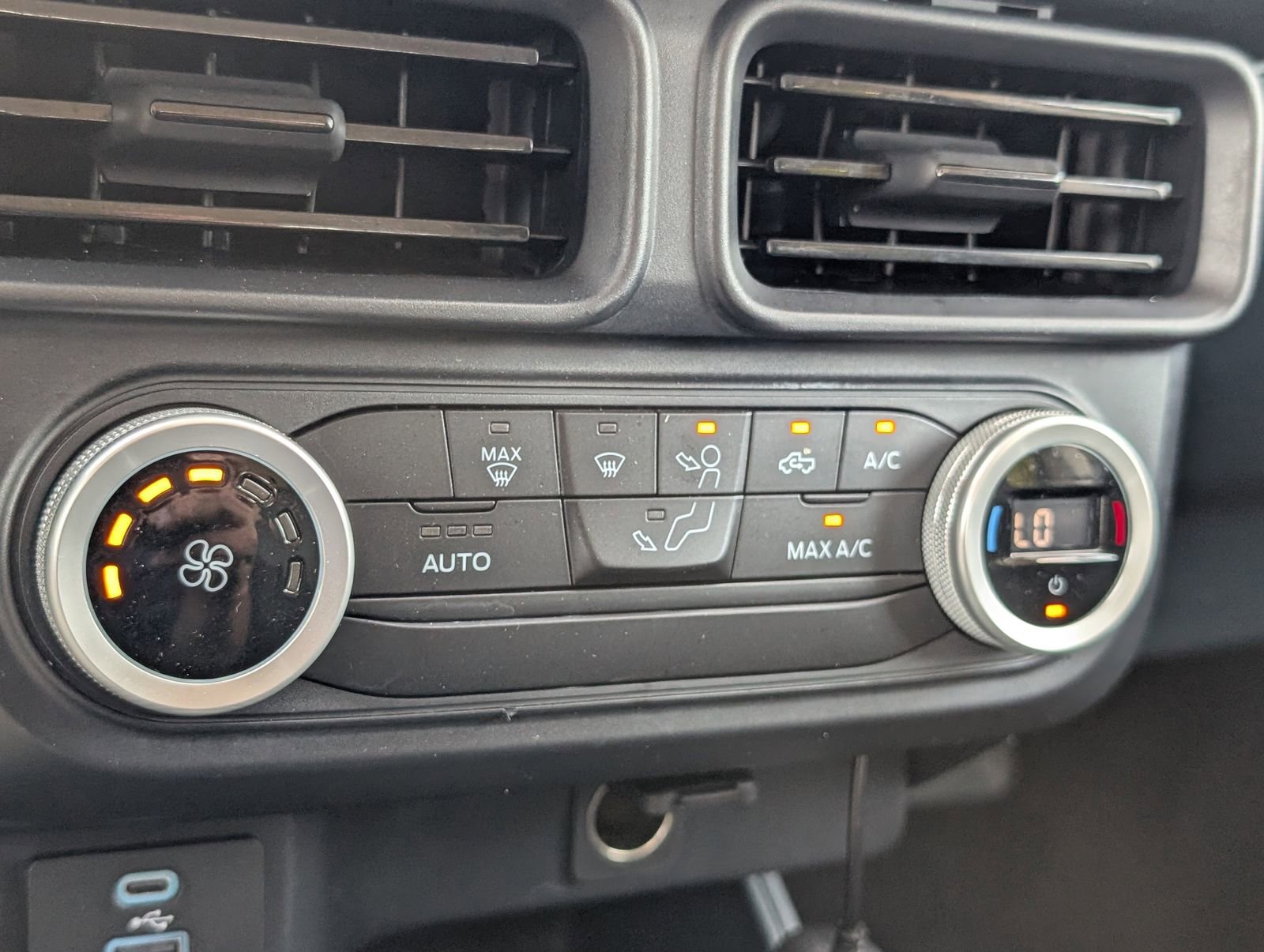 Used 2022 Ford Maverick XL FWD image 32