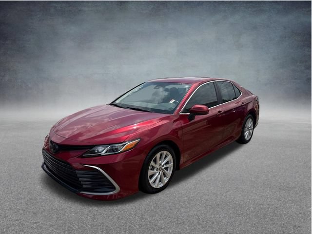 Used 2022 Toyota Camry LE FWD image 3