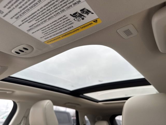 Used 2020 Ford Edge Titanium w/ Equipment Group 301A image 20