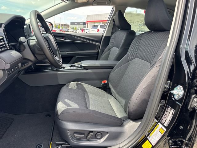 New 2026 Toyota Camry LE FWD image 14