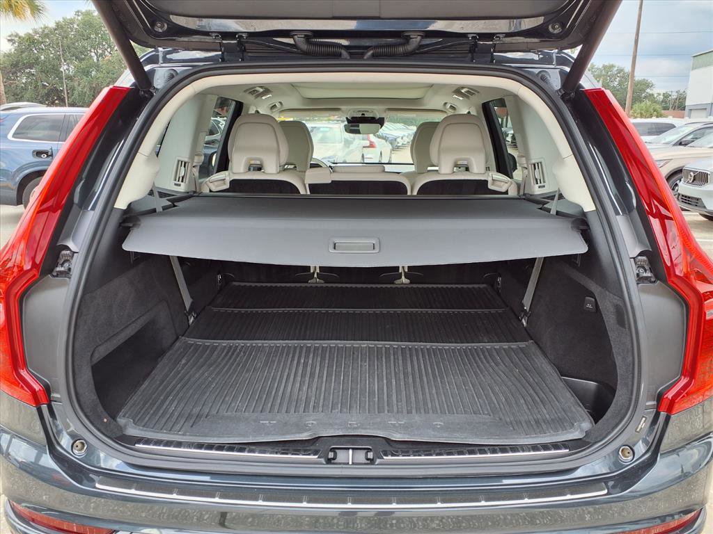 Used 2022 Volvo XC90 T6 Momentum w/ Advanced Package image 18