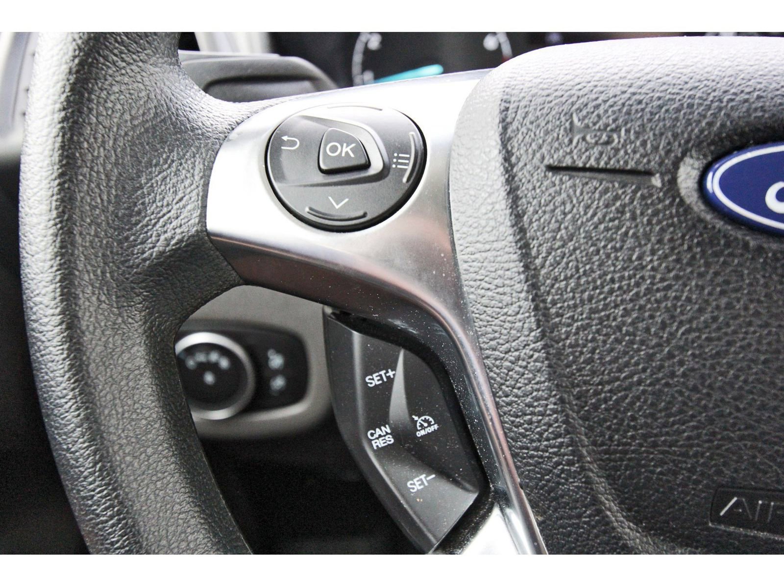 Used 2022 Ford Transit Connect XL image 19
