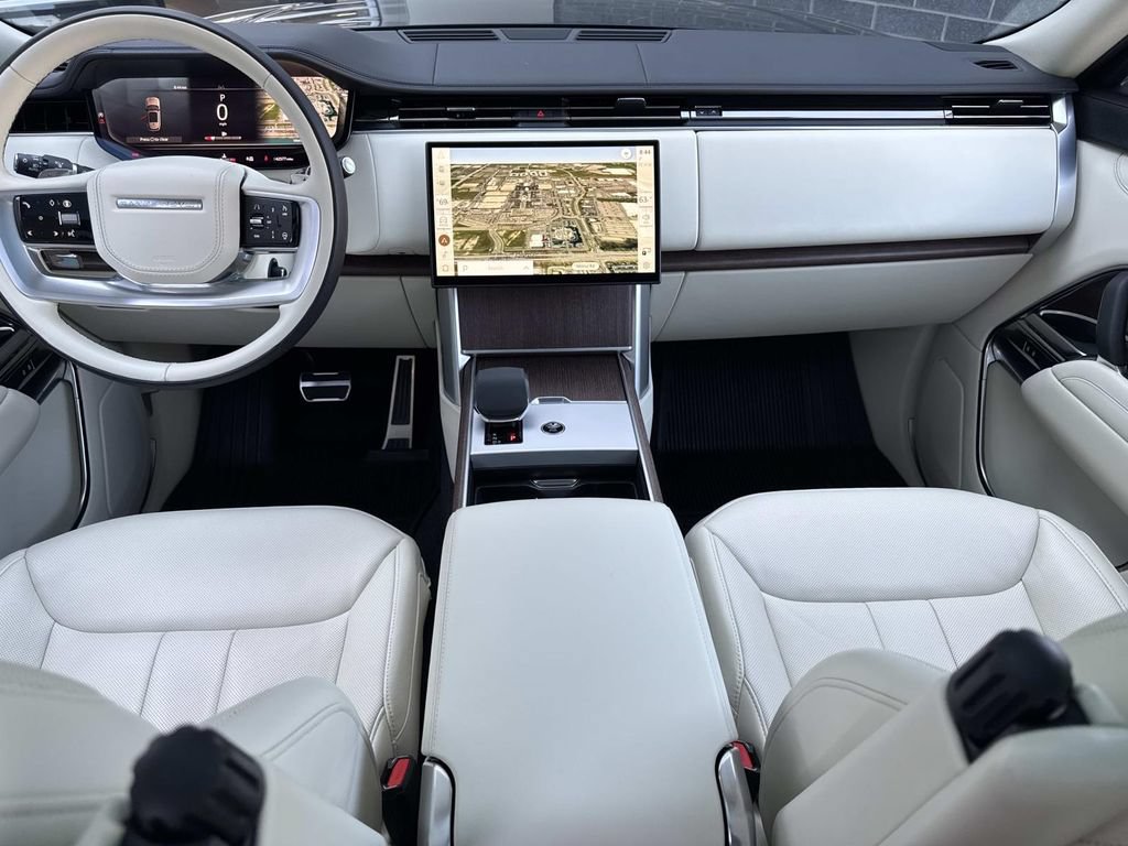 Certified 2024 Land Rover Range Rover Long Wheelbase SE AWD/4WD image 20