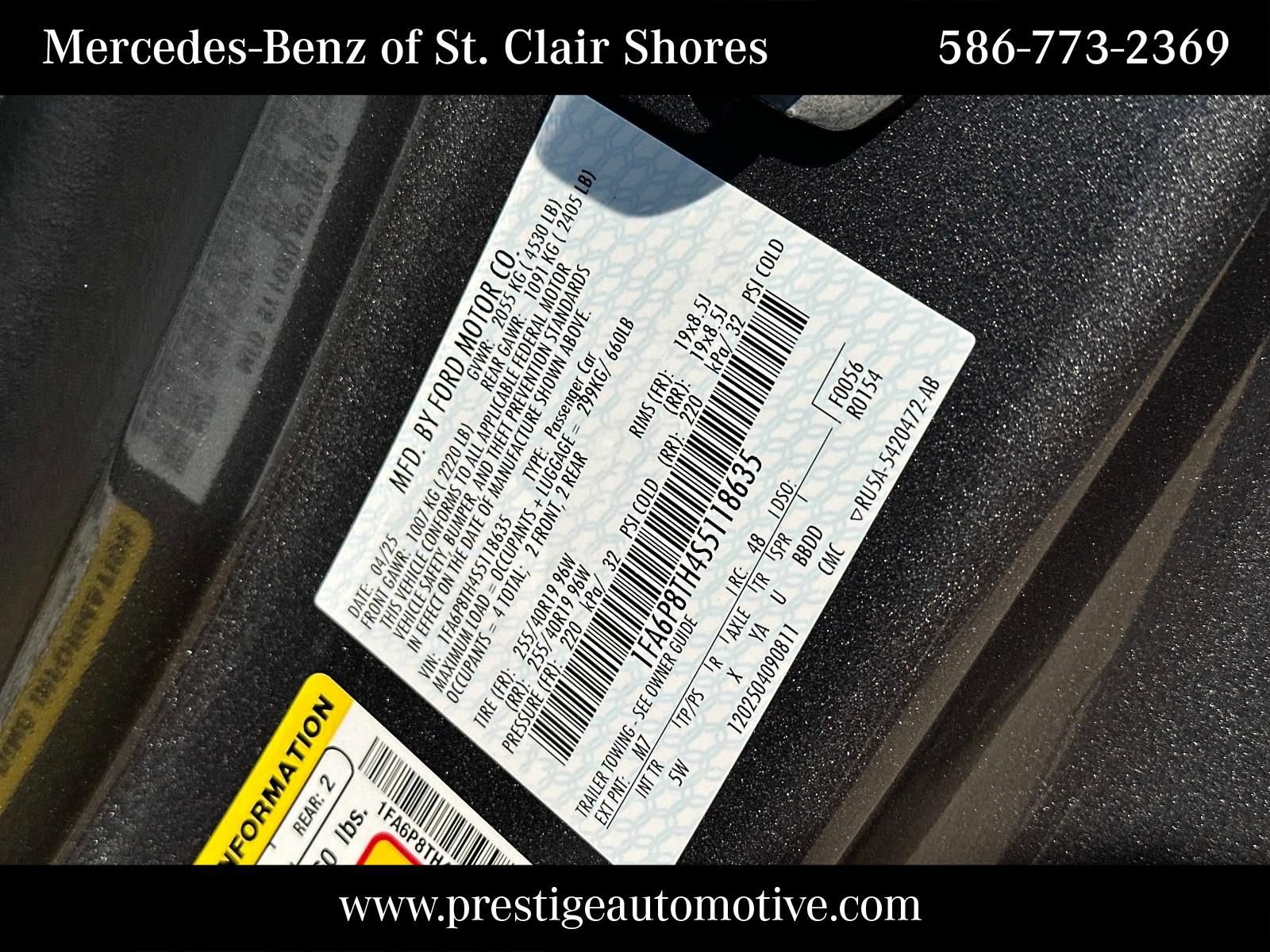 Used 2025 Ford Mustang Premium RWD image 17