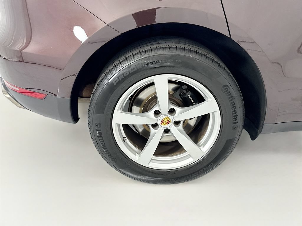 Used 2021 Porsche Macan AWD/4WD image 32