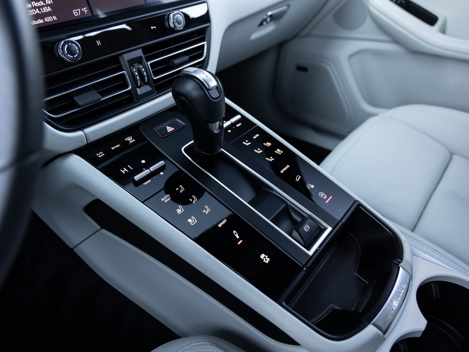 Used 2023 Porsche Macan S image 17