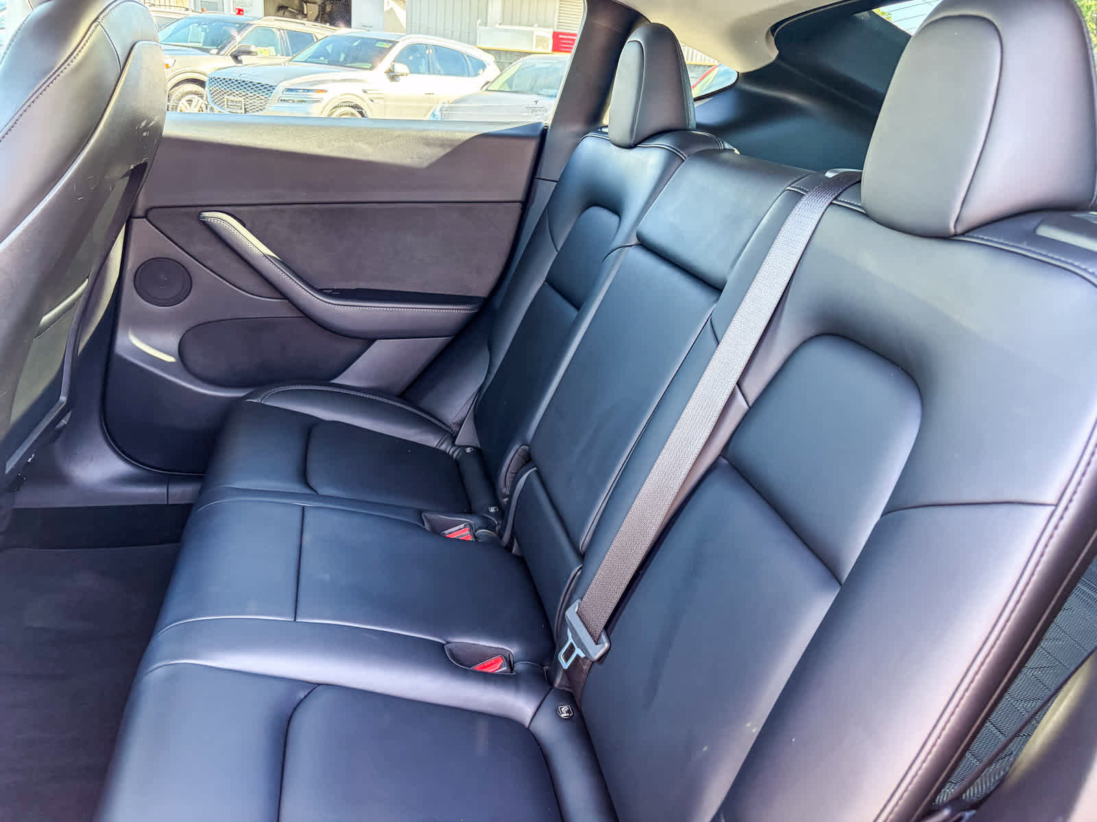 Used 2021 Tesla Model Y Long Range image 17