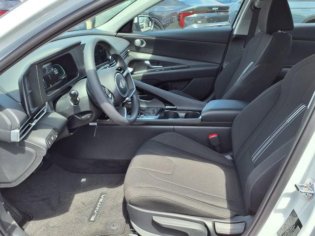 New 2026 Hyundai Elantra Hybrid FWD image 10