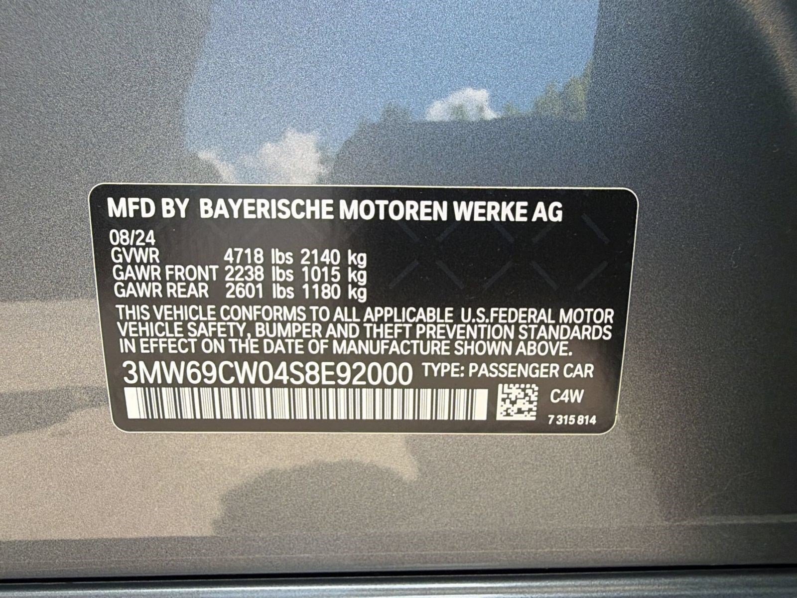 Used 2025 BMW 330i Sedan w/ M Sport Package RWD image 23