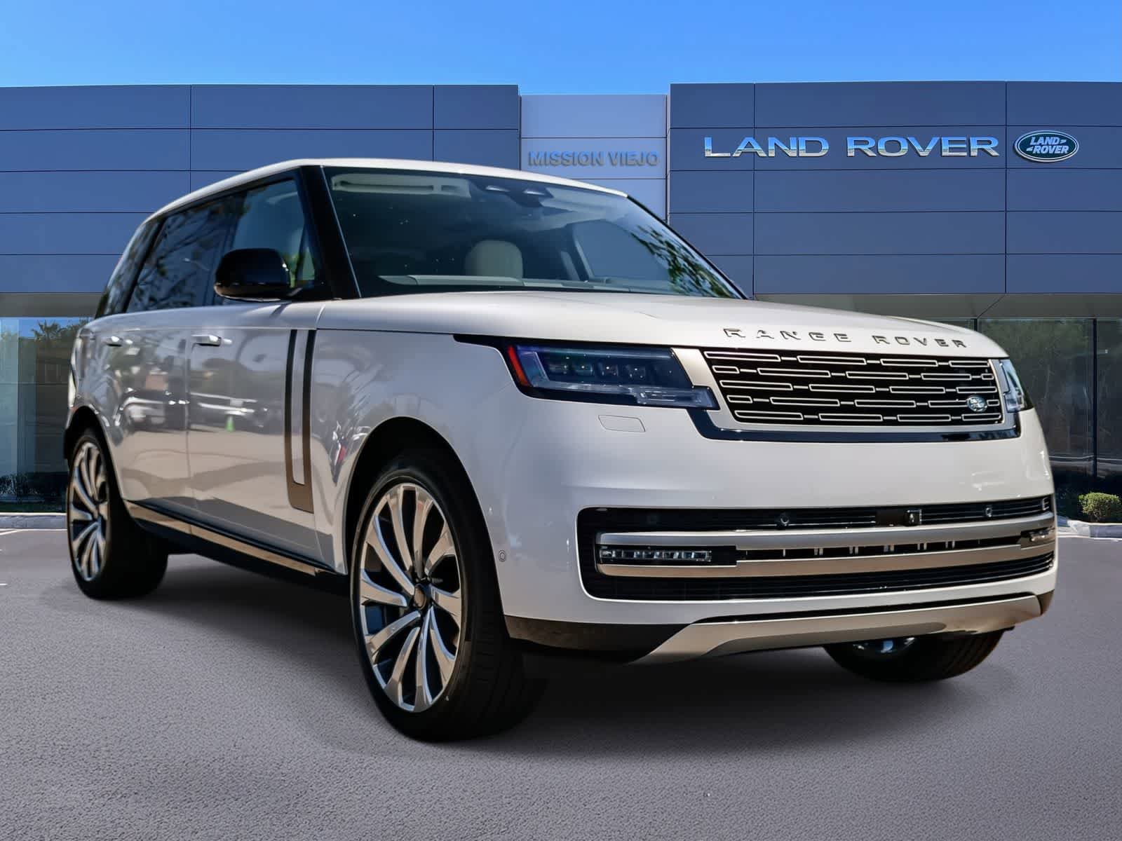 New 2026 Land Rover Range Rover Long Wheelbase SE image 3