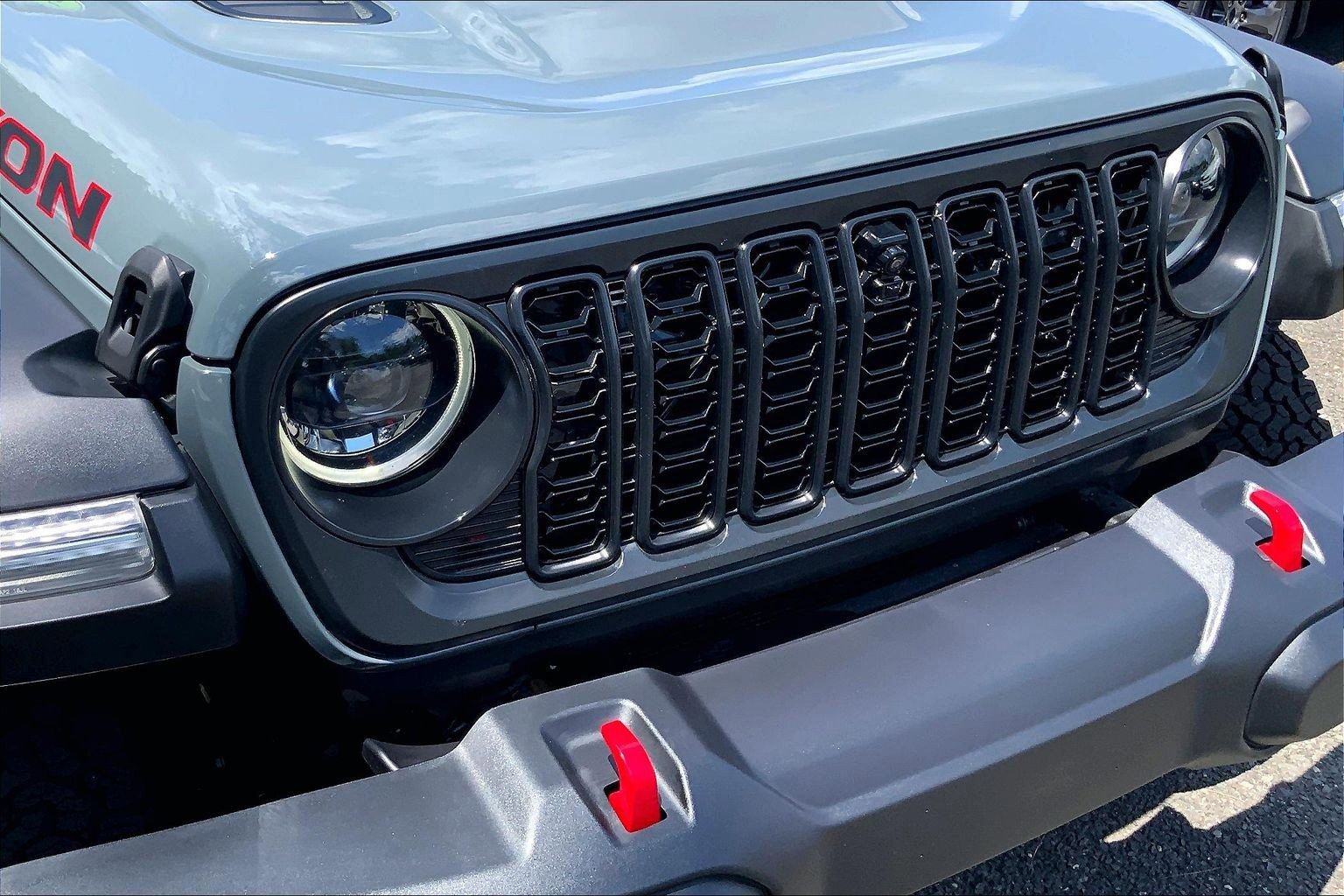Certified 2025 Jeep Wrangler Unlimited Rubicon w/ Safety Group AWD/4WD image 25