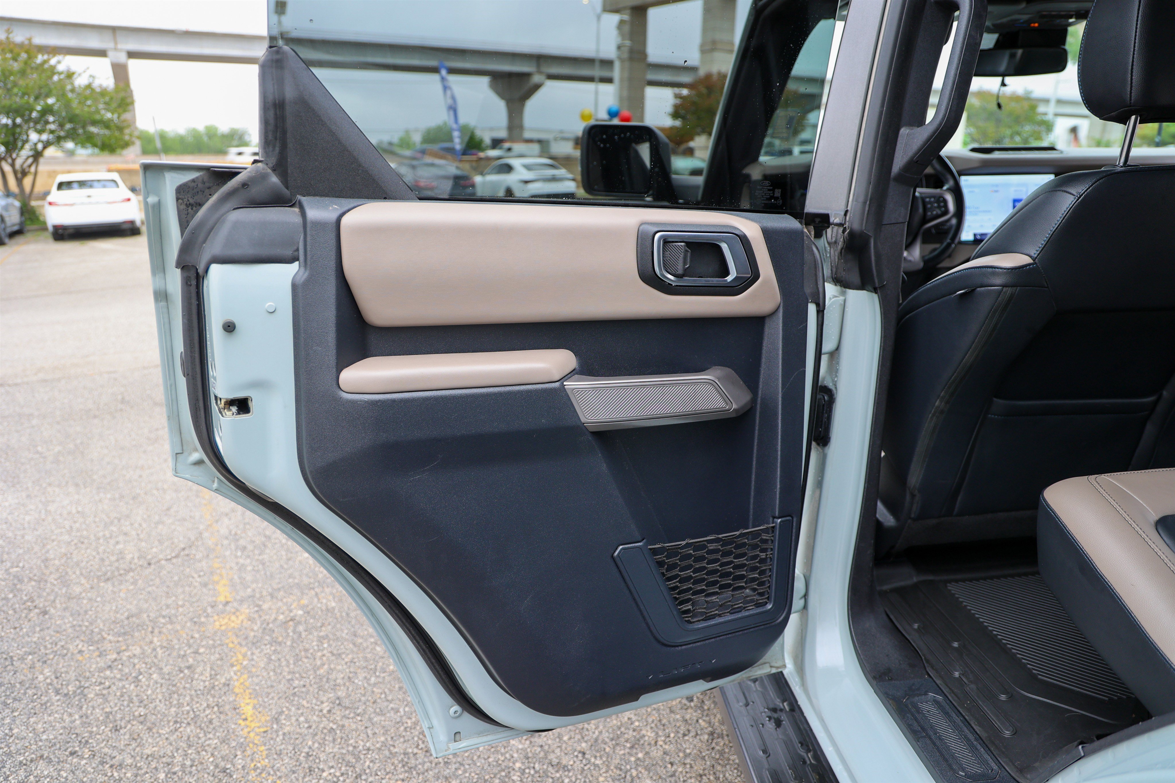 Used 2023 Ford Bronco Wildtrak AWD/4WD image 42