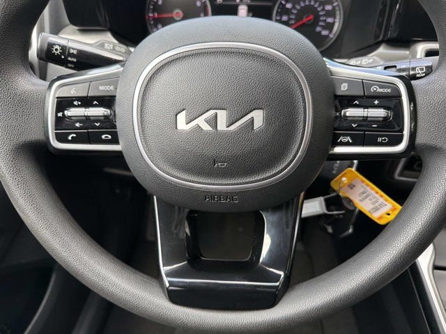 Used 2023 Kia Sorento LX FWD image 23
