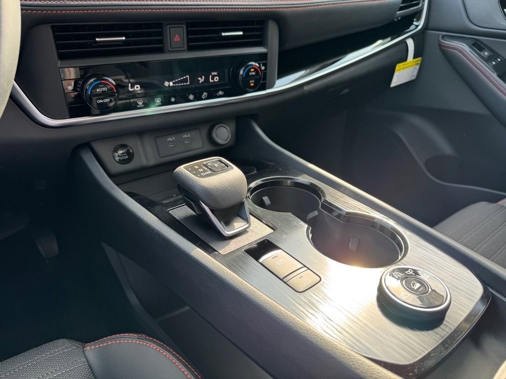 New 2026 Nissan Rogue SV AWD/4WD image 21