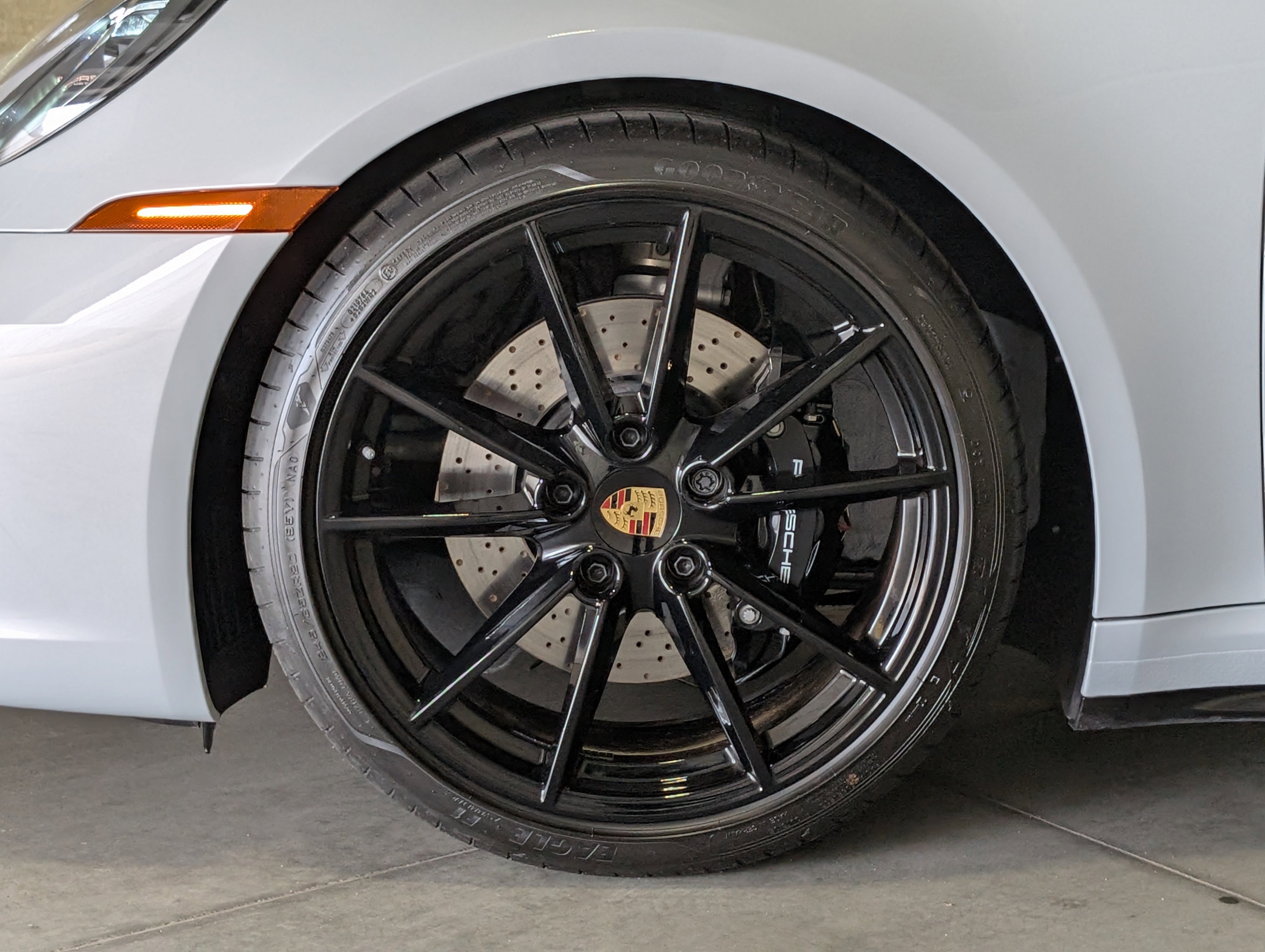 Certified 2024 Porsche 911 Targa 4S image 15