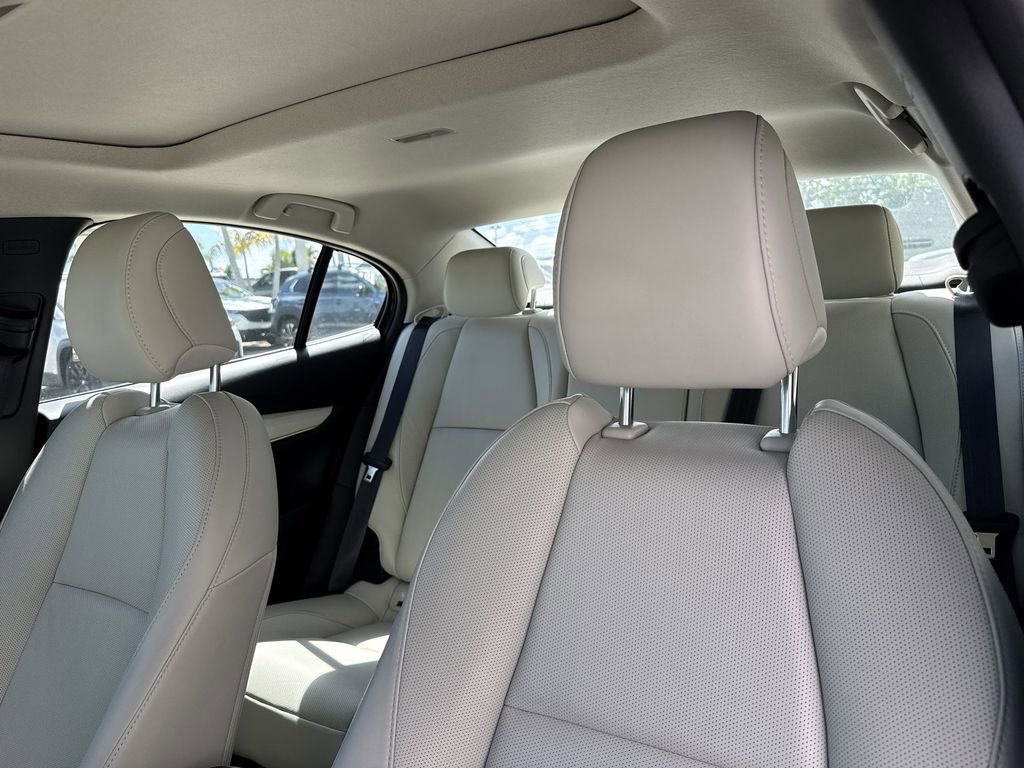 Used 2024 MAZDA MAZDA3 2.5 Turbo Sedan w/Premium Plus image 41